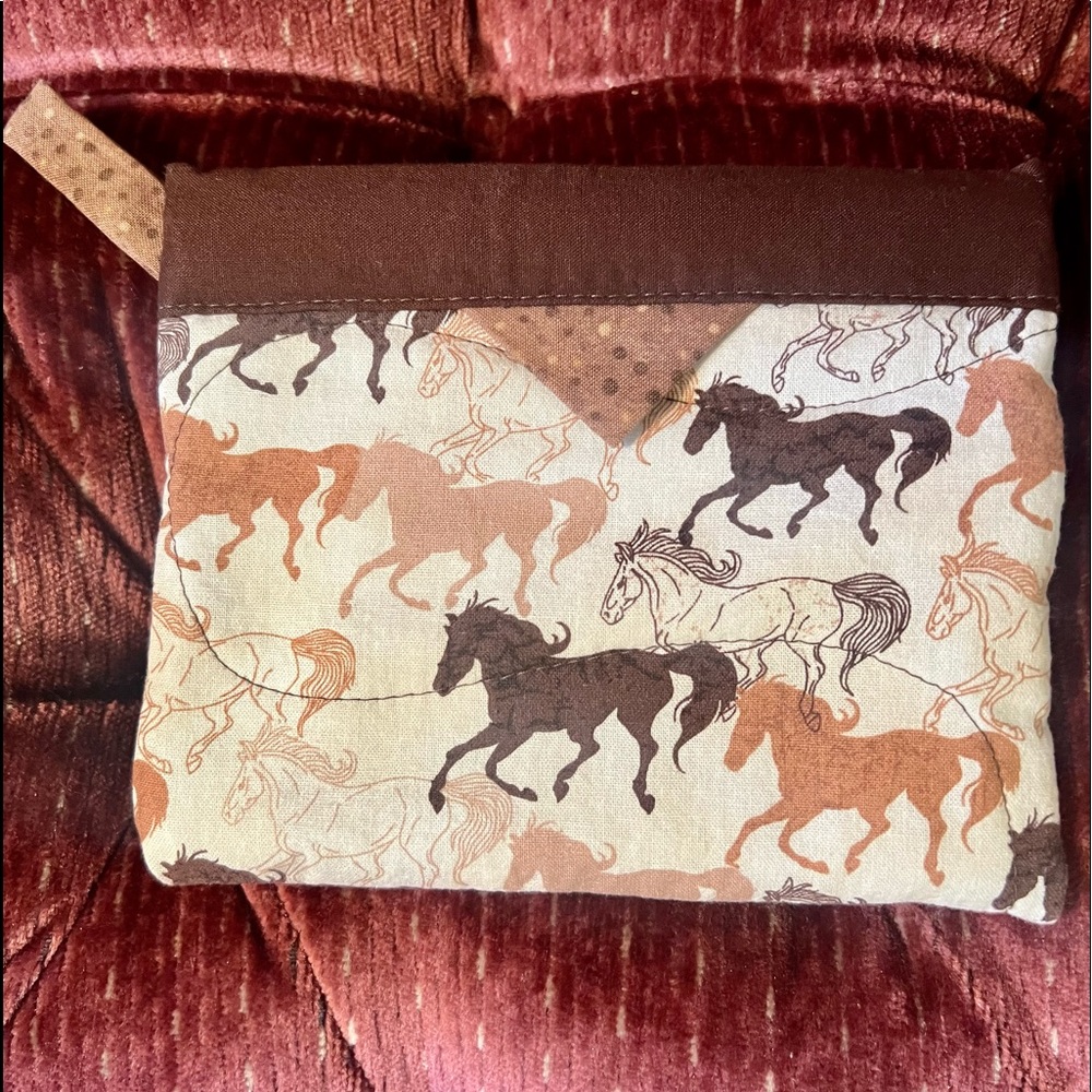 HOMEMADE Happy Horse (Cosmetic Bag)